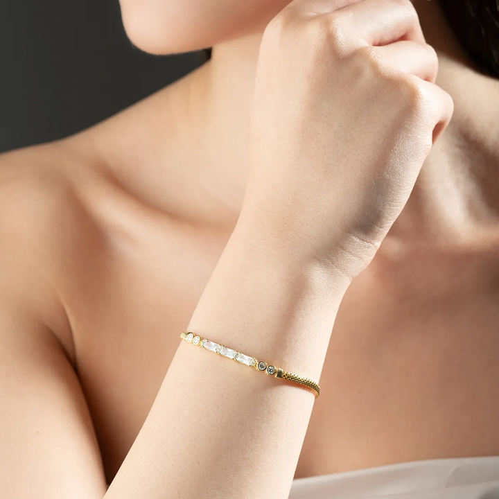 gold plated bracelet with zircon