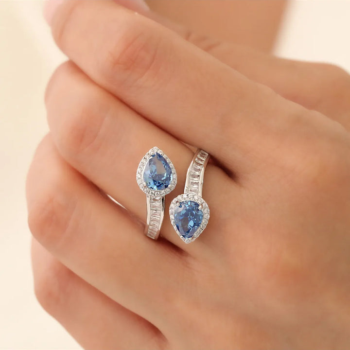 elegant Zircon Drop-Shaped Silver Ring