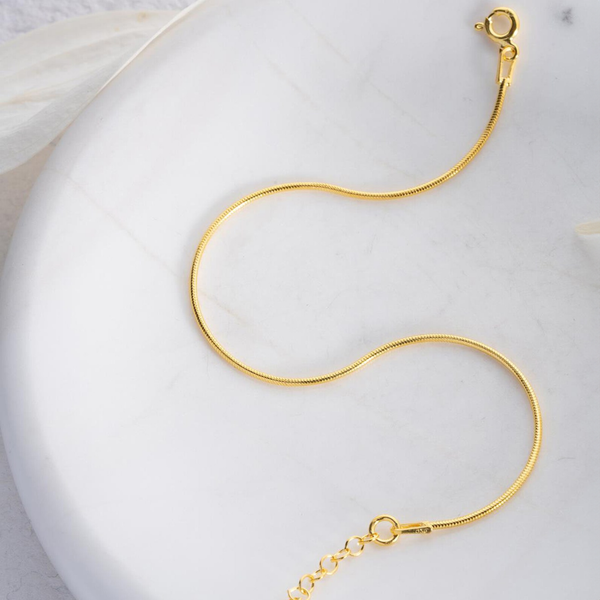 dainty chain bracelet gold